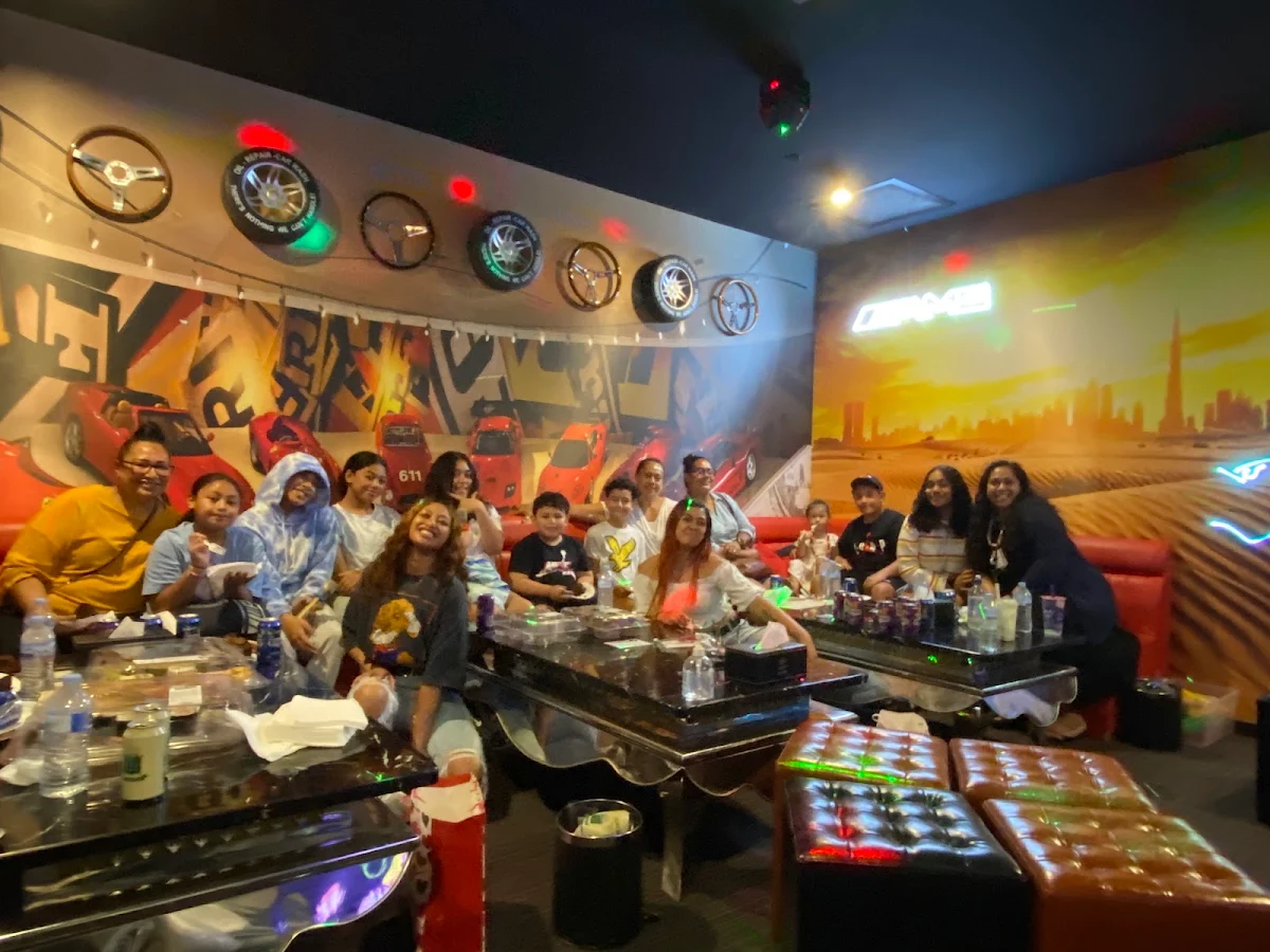 Vibe, Cloud 8 Karaoke 云八卡拉OK