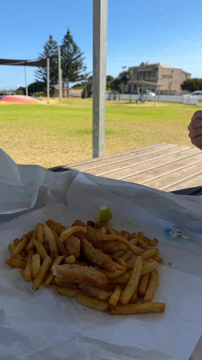 Food & drink, Simon's Market Café
