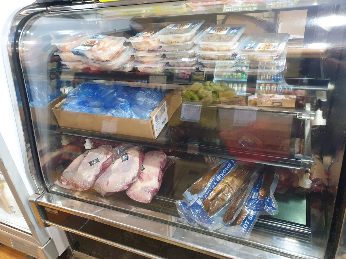 Vibe, Simon's Market Café