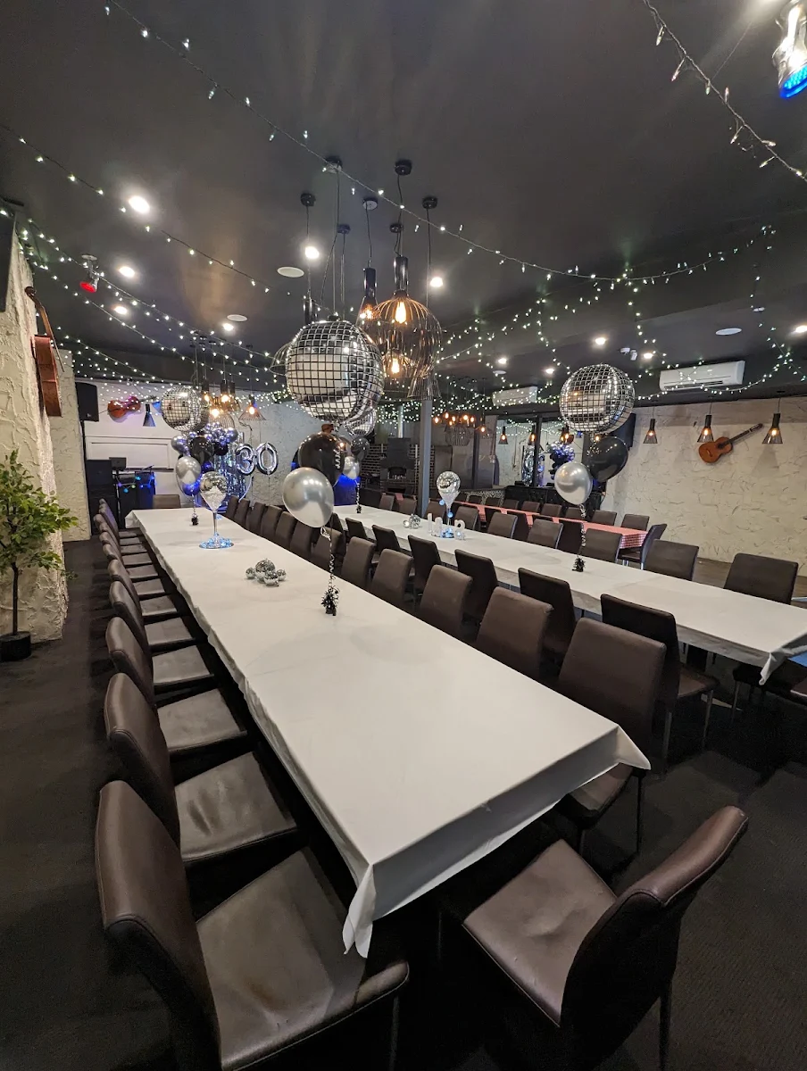 Vibe, Balkan Express Adelaide