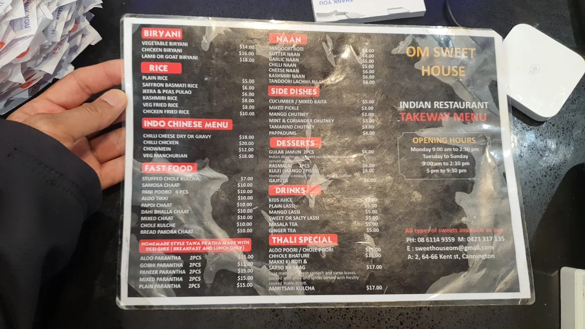 Menu, Om Sweet & Curry House