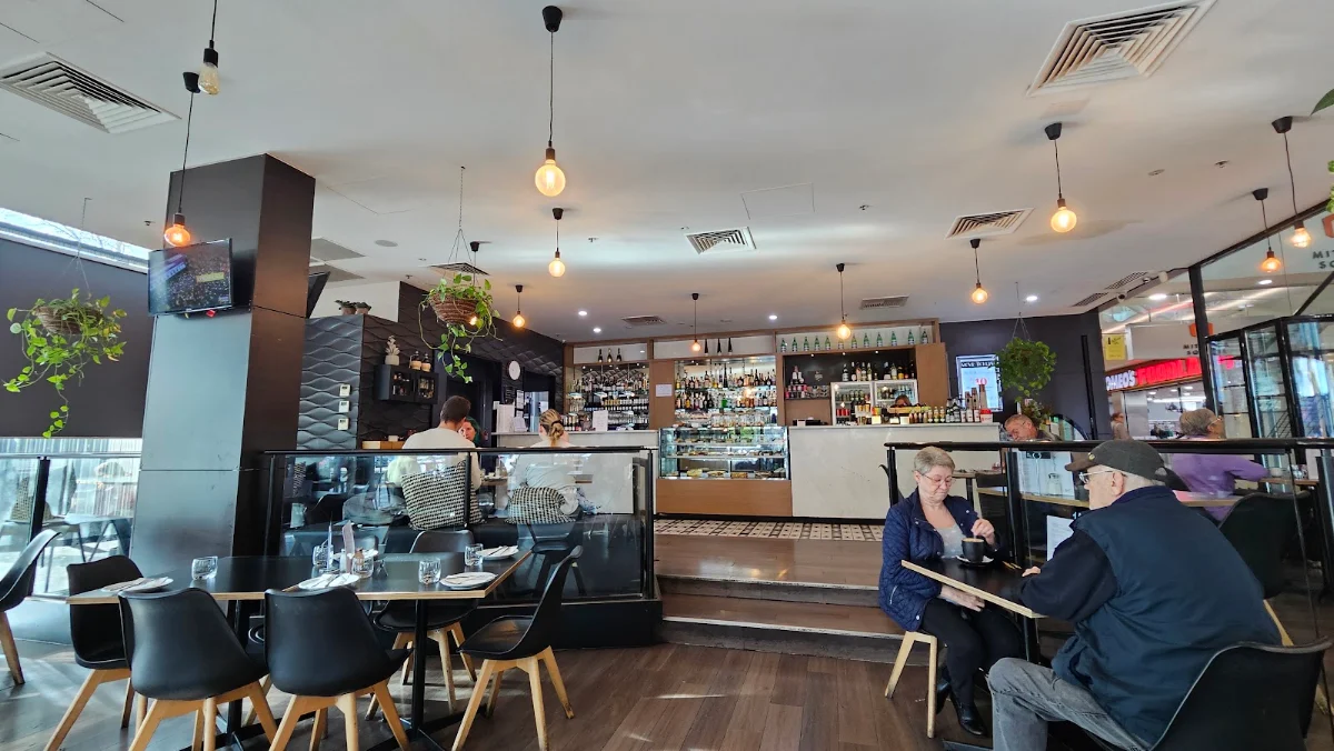 Vibe, Dolci Cafe