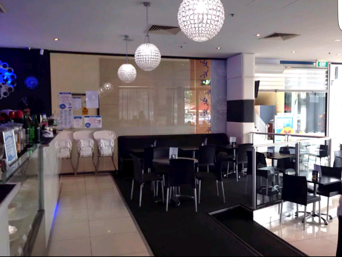 Vibe, Dolci Cafe