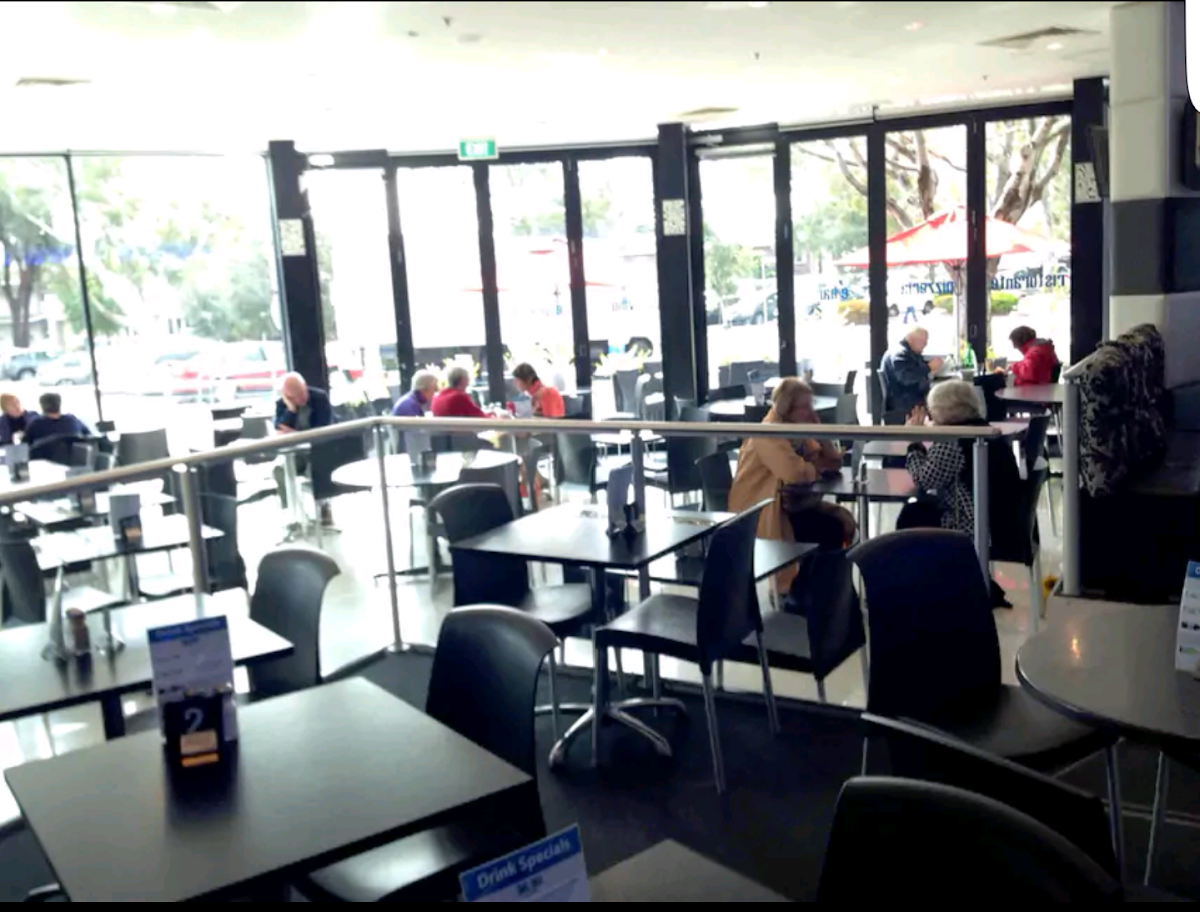 Vibe, Dolci Cafe