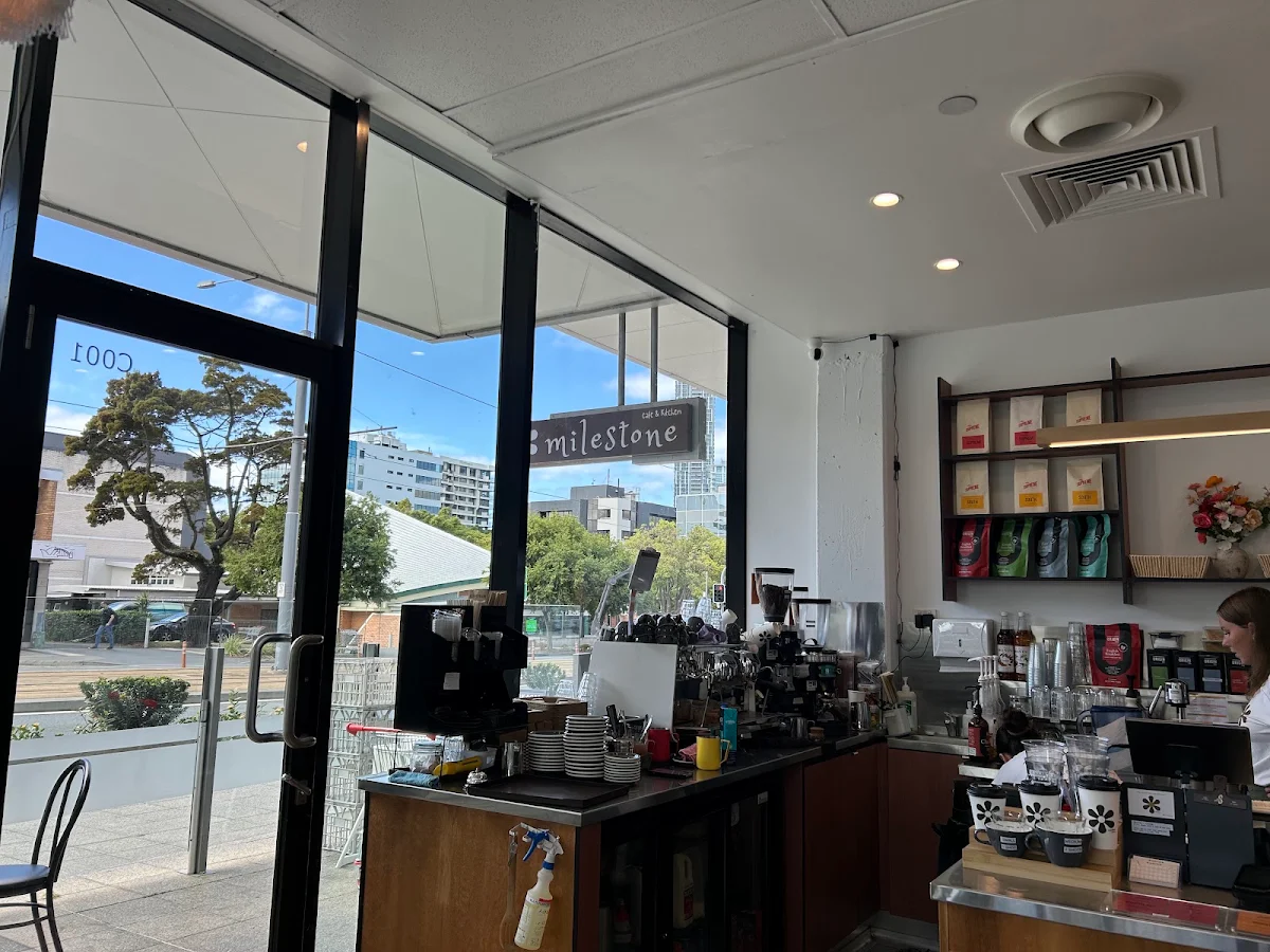 Vibe, Milestone Cafe & Kitchen