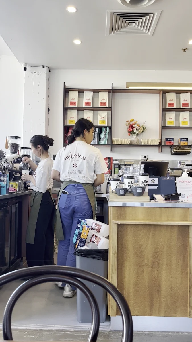 Vibe, Milestone Cafe & Kitchen