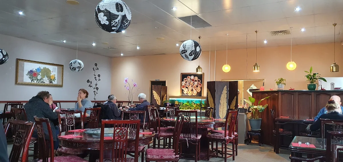 Vibe, Happy Dim Sim House
