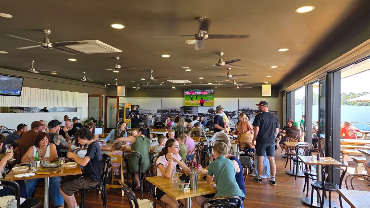 Vibe, Huskisson Hotel