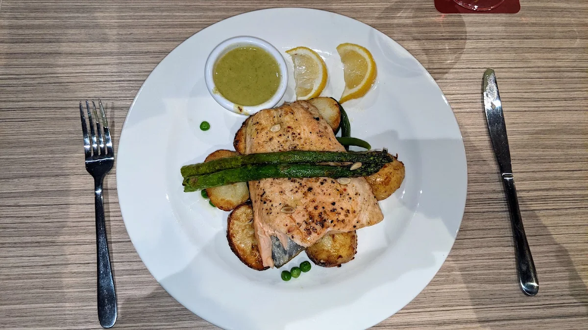Food & drink, Royal Hotel Family Bistro
