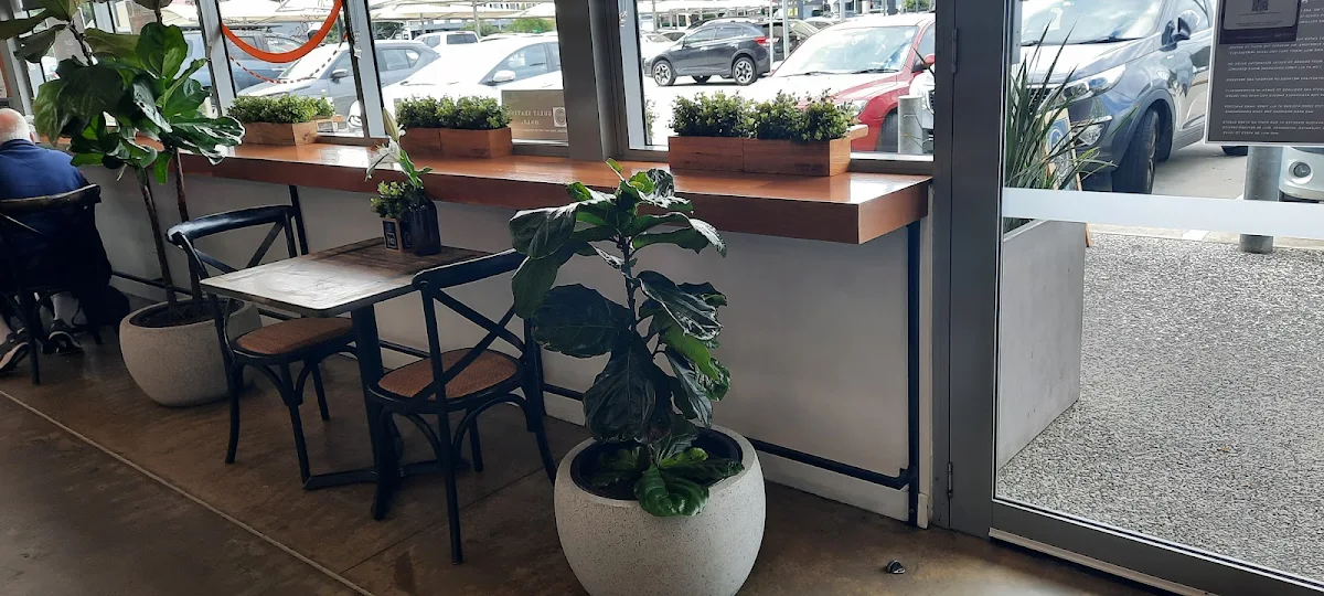 Vibe, Vito's Espresso Bar