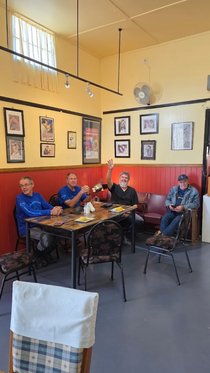 Vibe, Gallery Coffee Shop