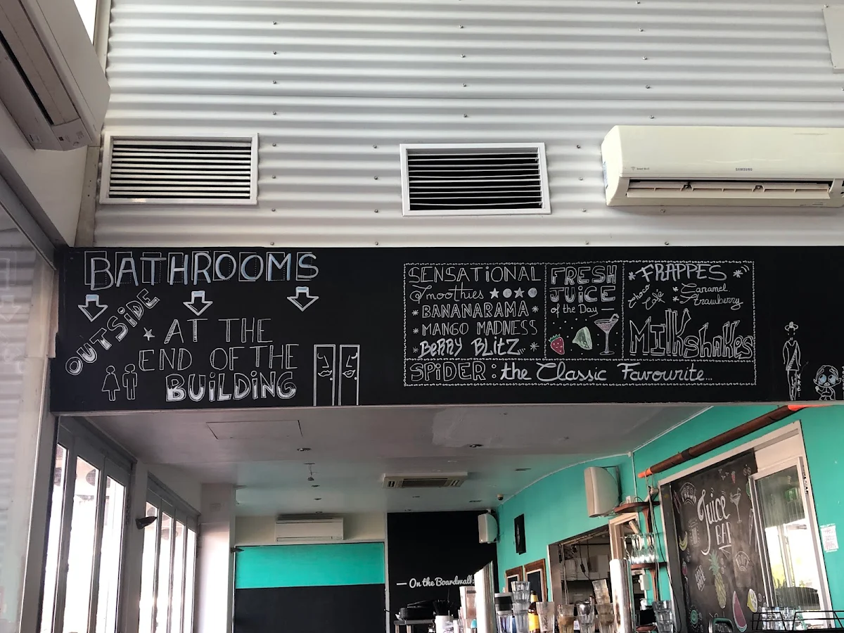 Menu, Boatshed