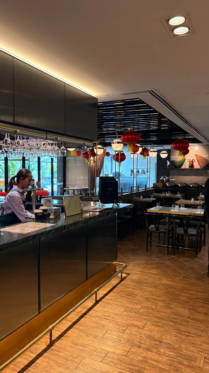 Vibe, Nate's Restaurant and Bar