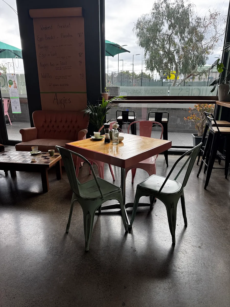 Vibe, Augie's Place - Dog Friendly Cafe & Licenced Bar
