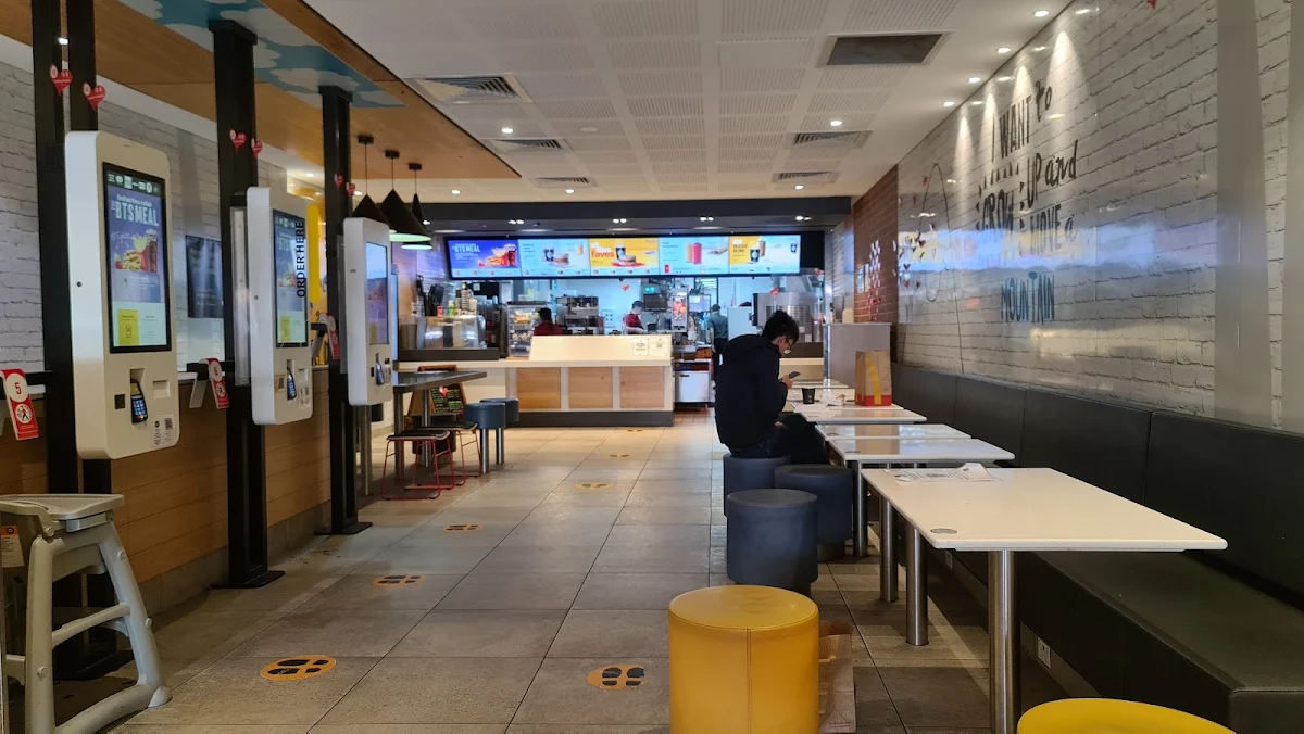 Vibe, McDonald's Gordon