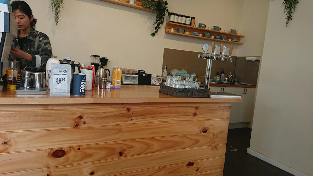 Vibe, Top Notch Coffee