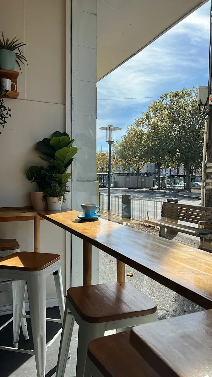 Vibe, Top Notch Coffee