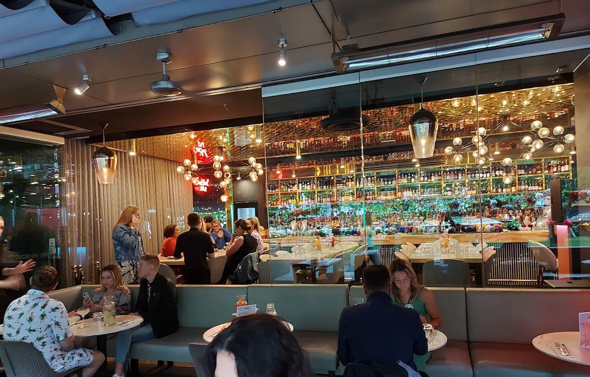 Vibe, Left Bank Melbourne Restaurant & Cocktail Bar
