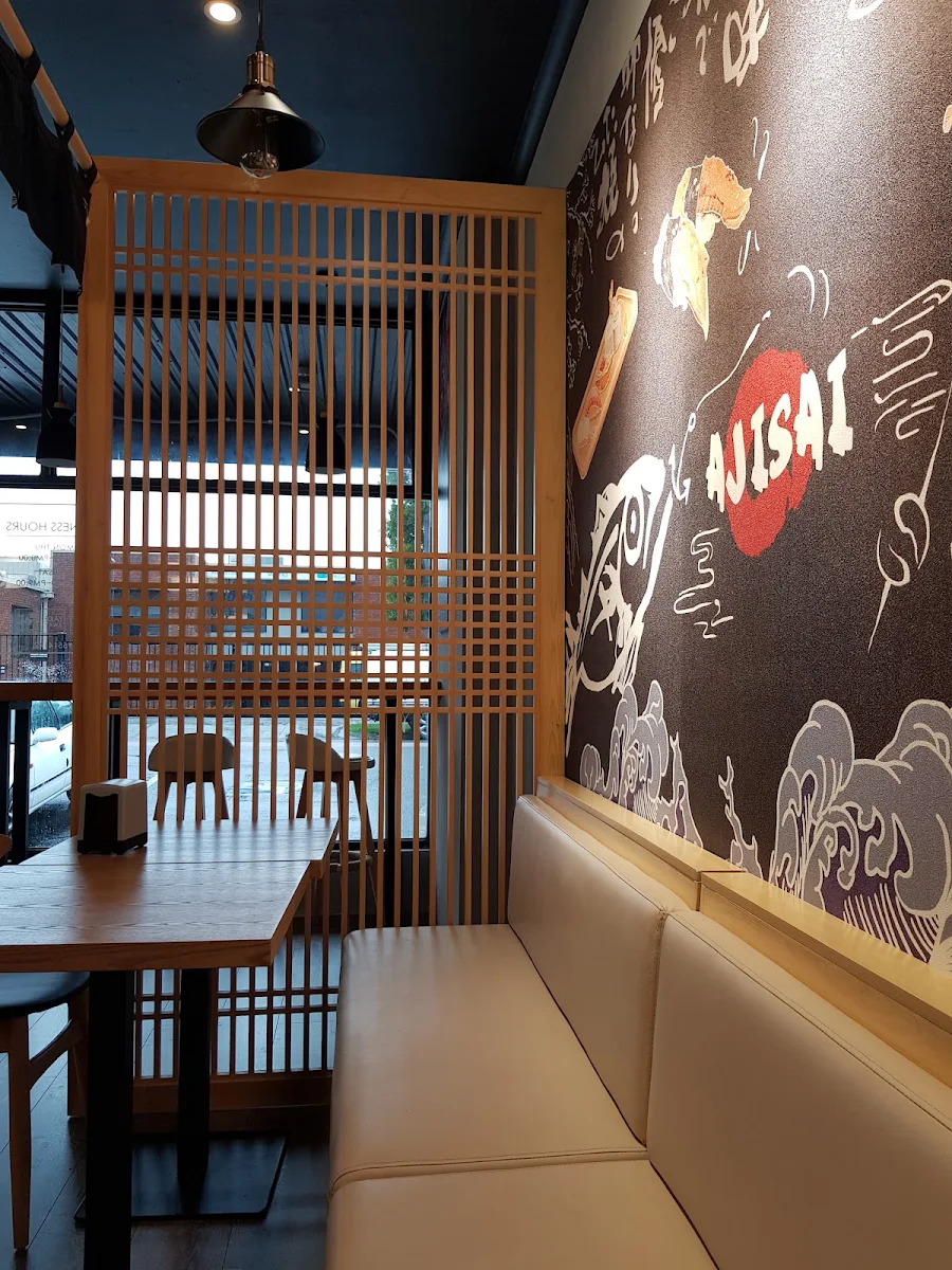 Vibe, Ajisai Sushi