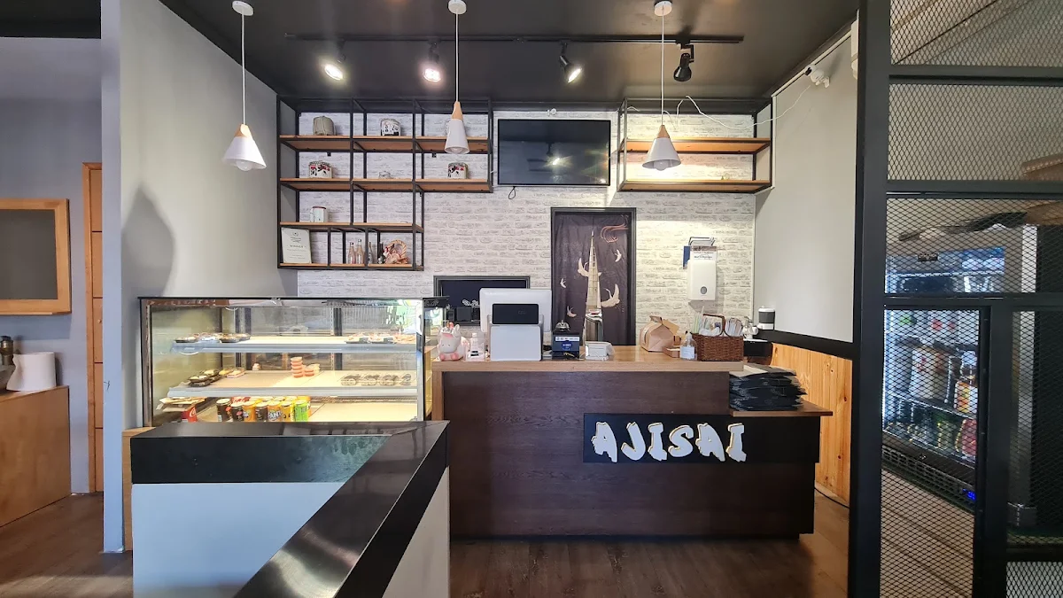 Vibe, Ajisai Sushi