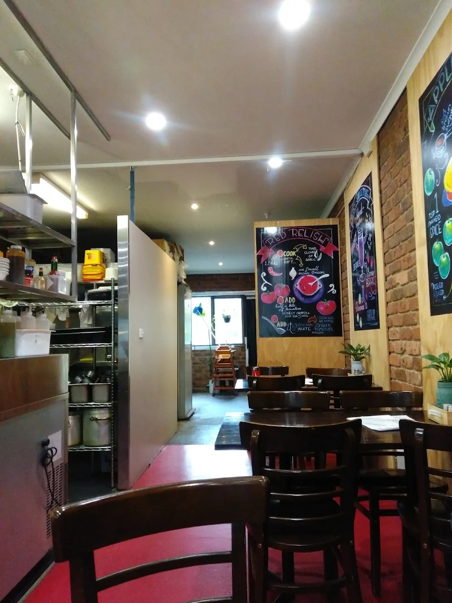 Vibe, Red Relish Cafe