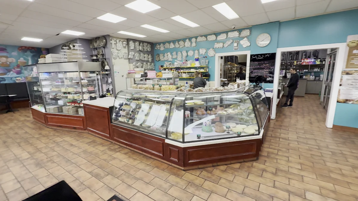 Vibe, Allans Bakery & Cakes