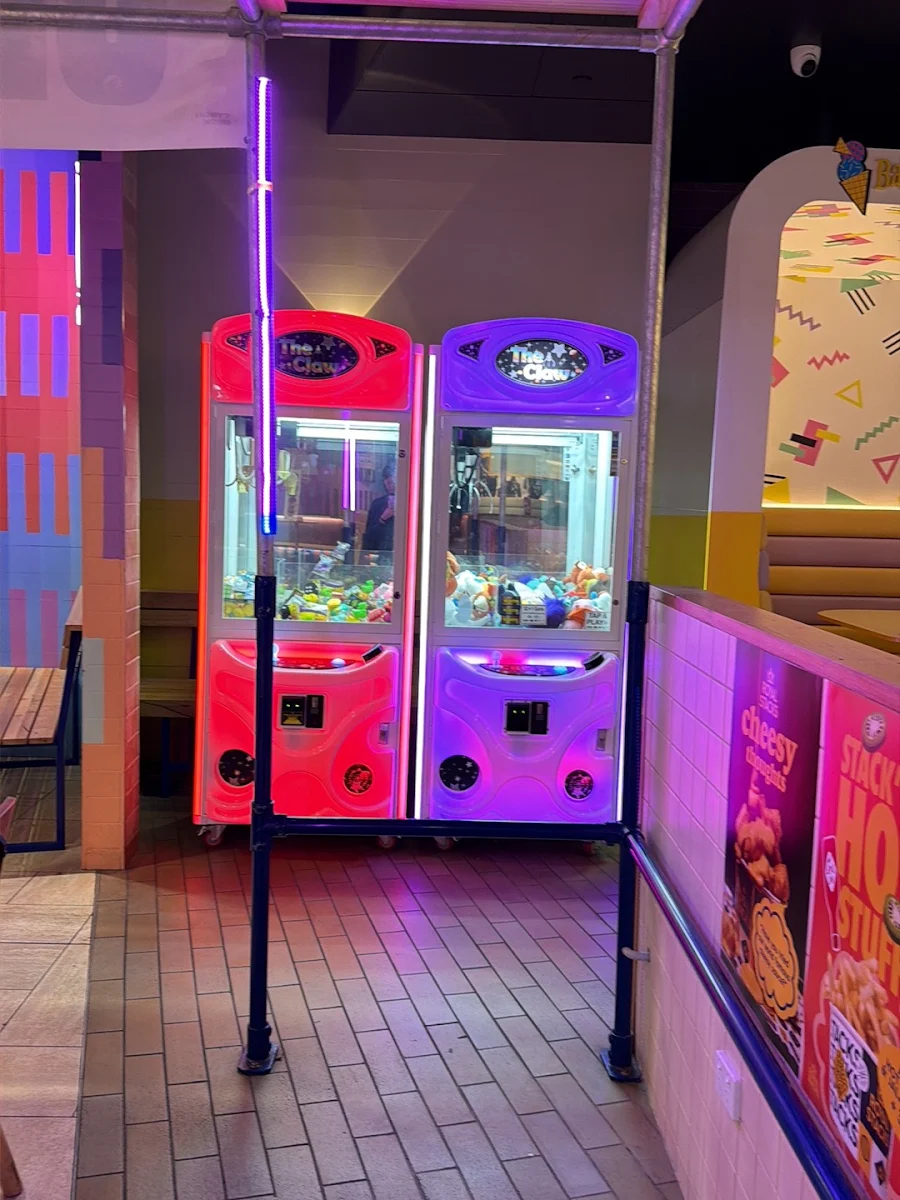 Vibe, Royal Stacks Emporium