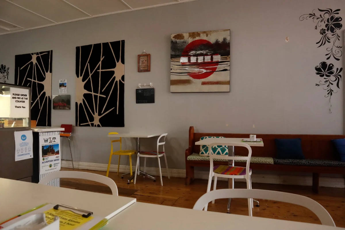 Vibe, Happy Daze Coffee Lounge