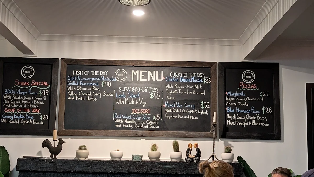 Menu, Port Campbell Hotel