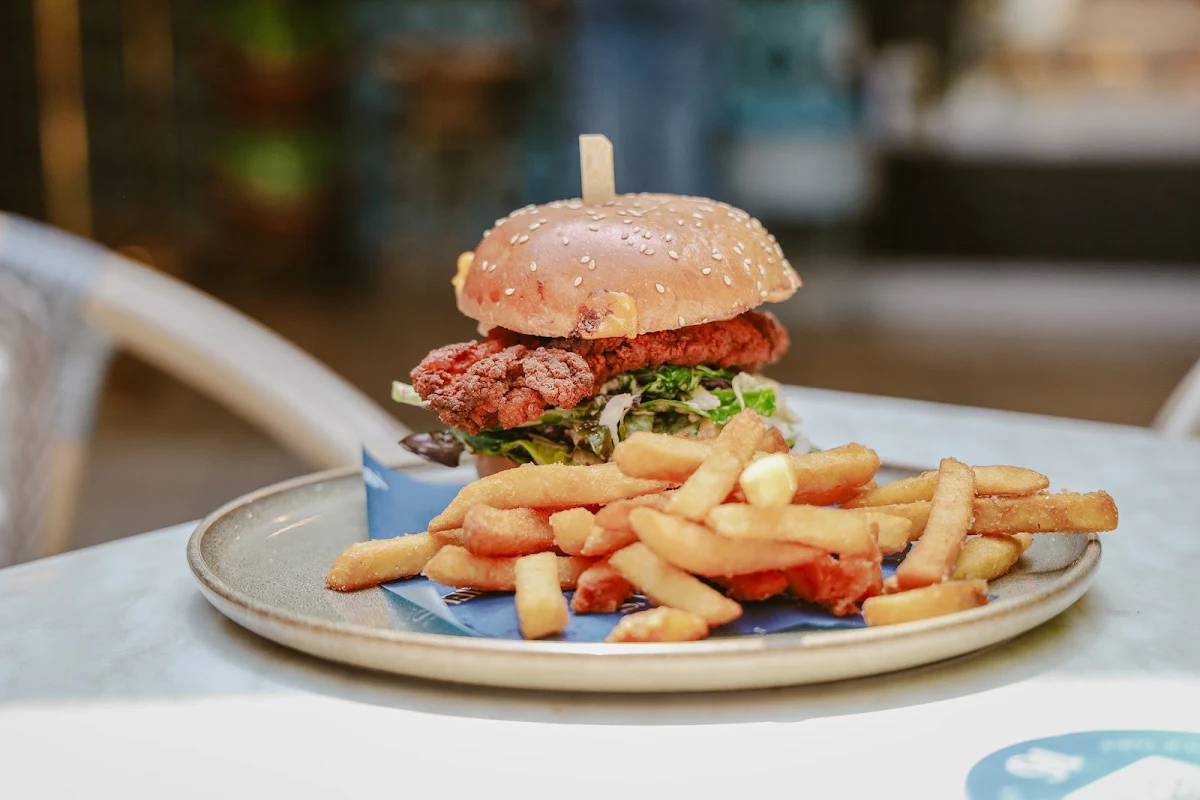 Food & drink, Ariel's Warrawong