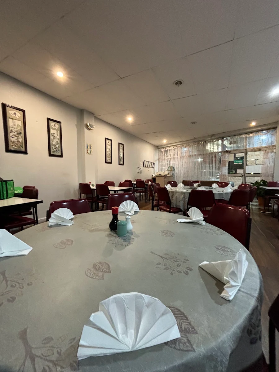 Vibe, Golden Ma Lun Restaurant