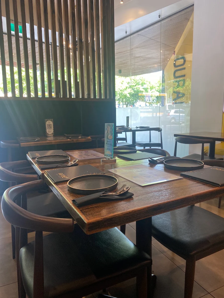 Vibe, Aree Thai Twist