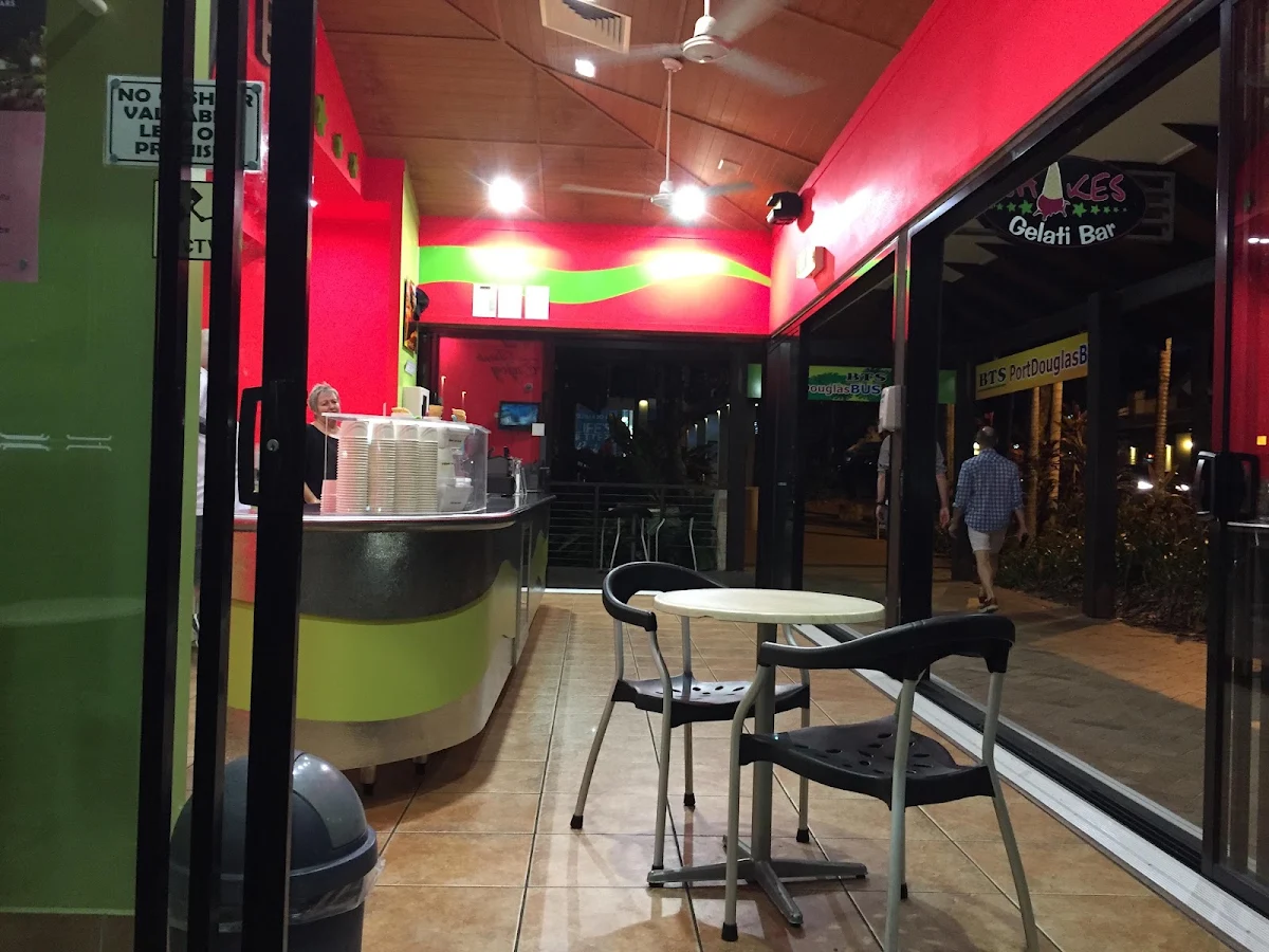 Vibe, Shakes Ice Cream Bar Port Douglas