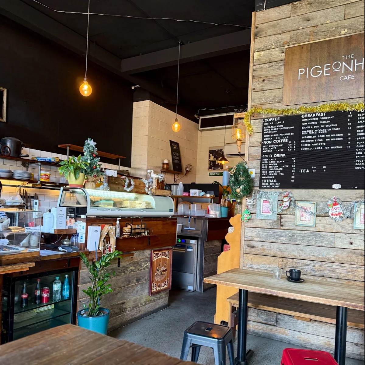 Vibe, The Pigeonhole Cafe