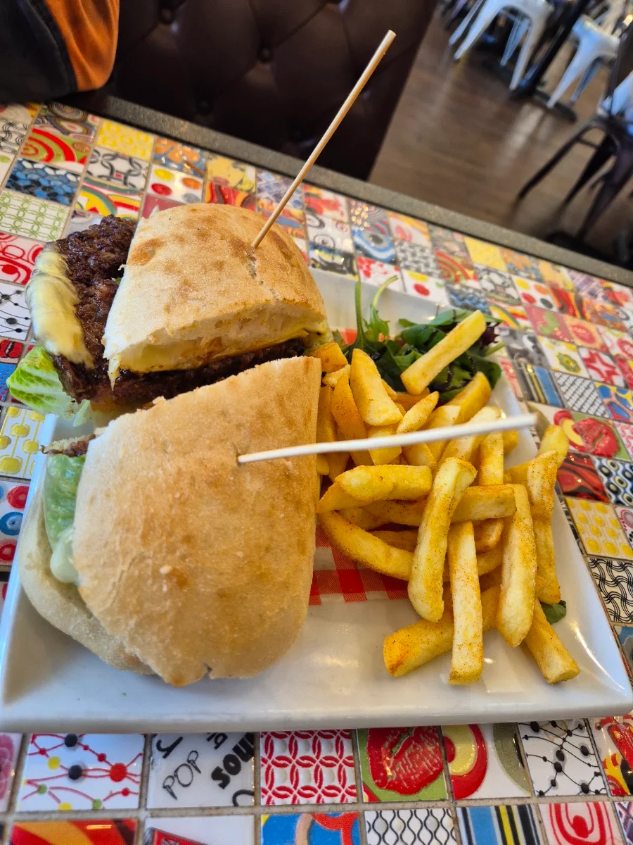 Food & drink, The Murchison Tavern