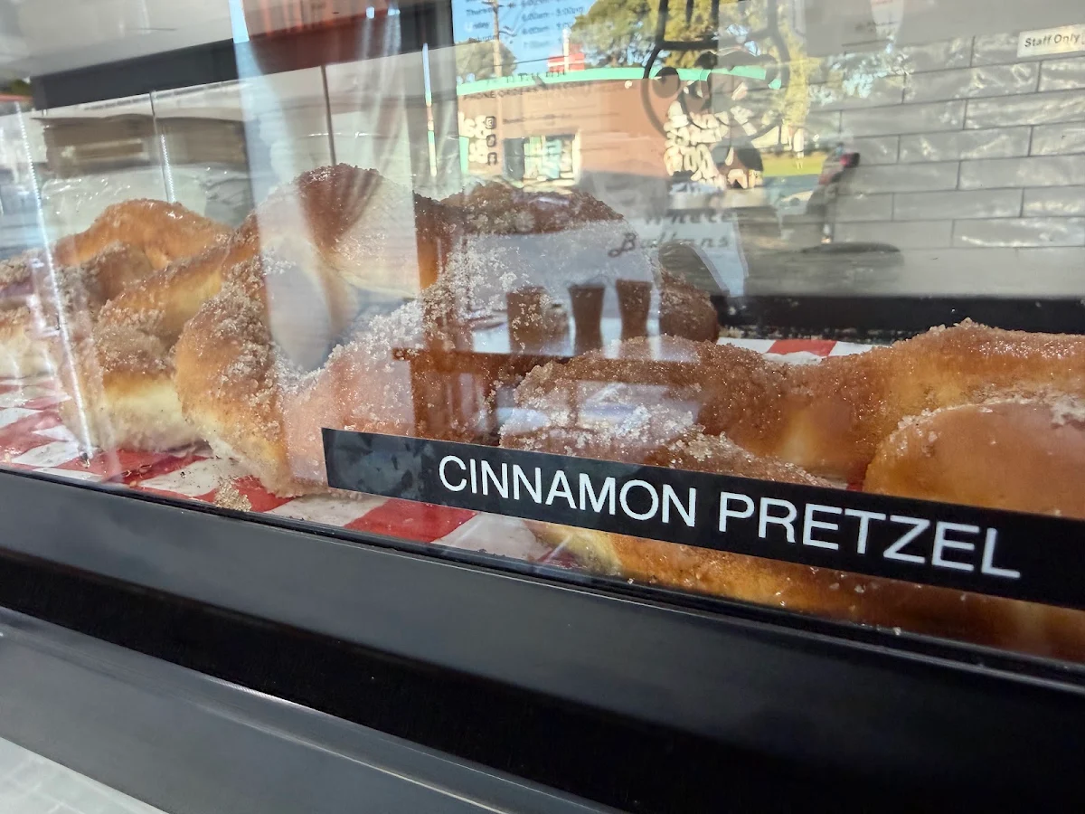 Vibe, Burek On Sunshine Ave