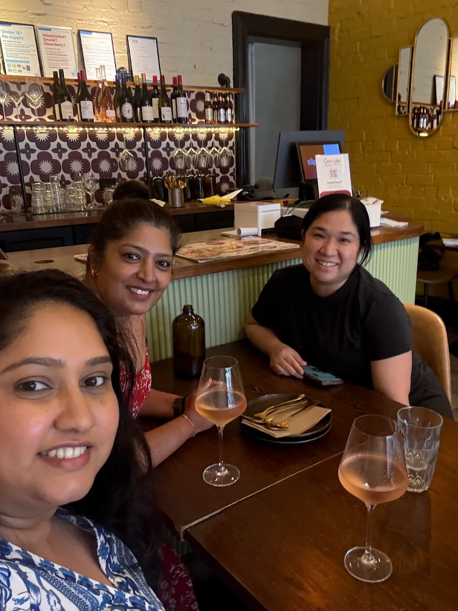 Vibe, Thai Le Ros Restaurant