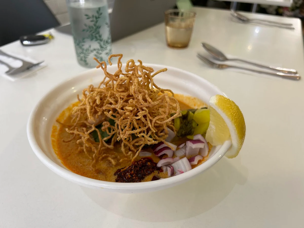 Food & drink, Mon Thai Eatery