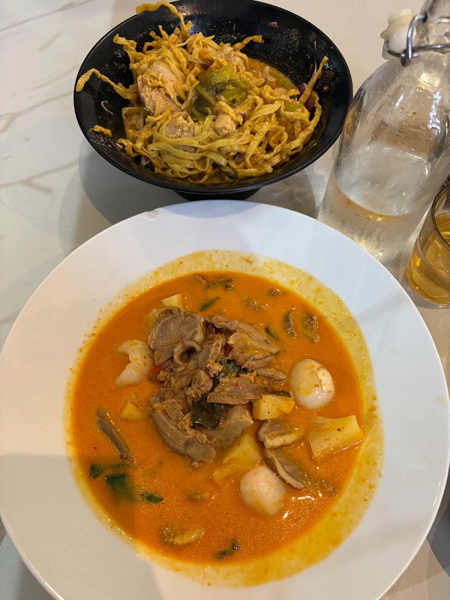 Food & drink, Mon Thai Eatery
