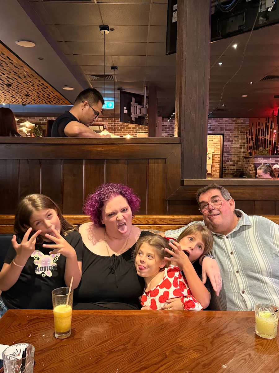 Vibe, Outback Steakhouse Aspley
