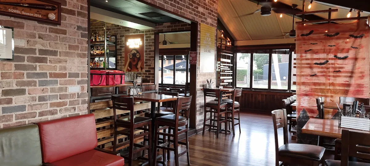 Vibe, Outback Steakhouse Aspley