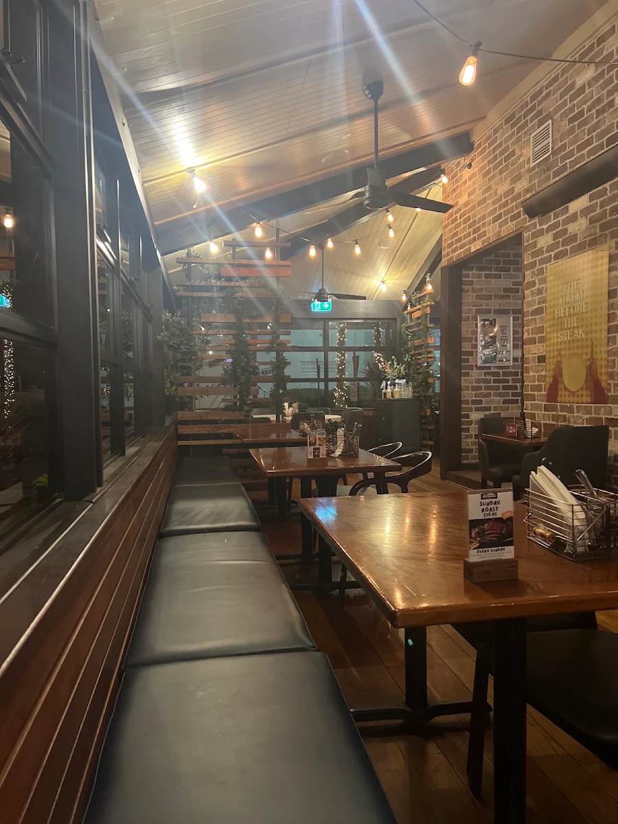 Vibe, Outback Steakhouse Aspley