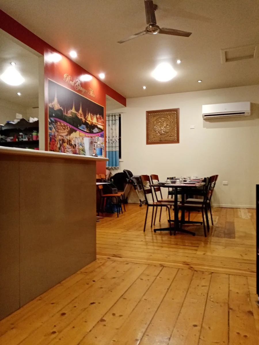 Vibe, Red Ginger Thai