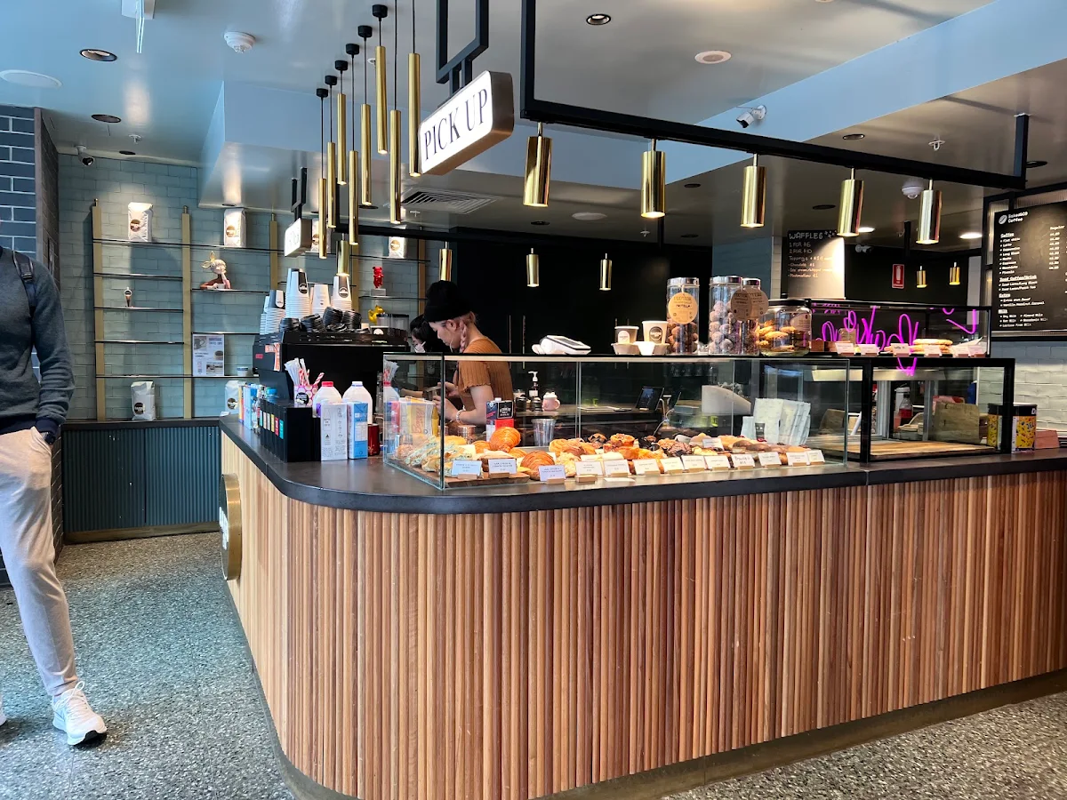 Vibe, Baked & Co.