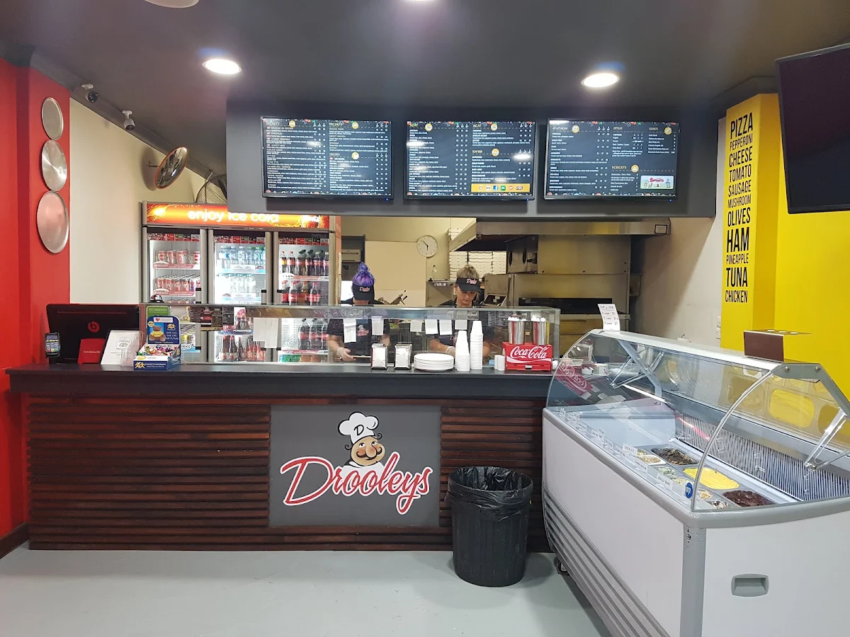 Vibe, Drooleys Pizza