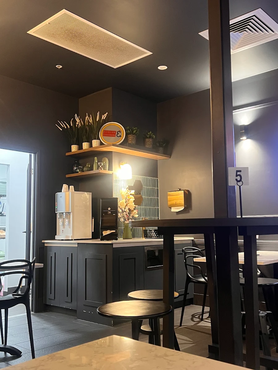 Vibe, KOCHI KOCHI (Korean Chicken &)