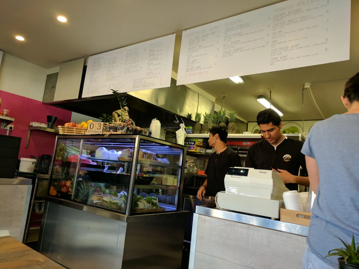 Vibe, Juice Box Cafe