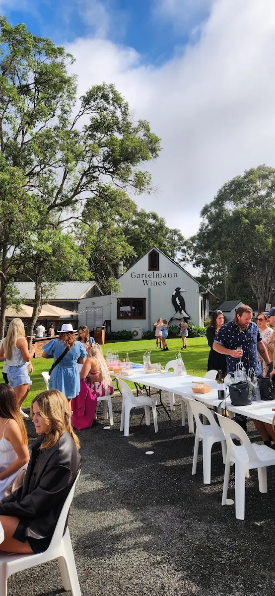 Vibe, The Deck Cafe Lovedale
