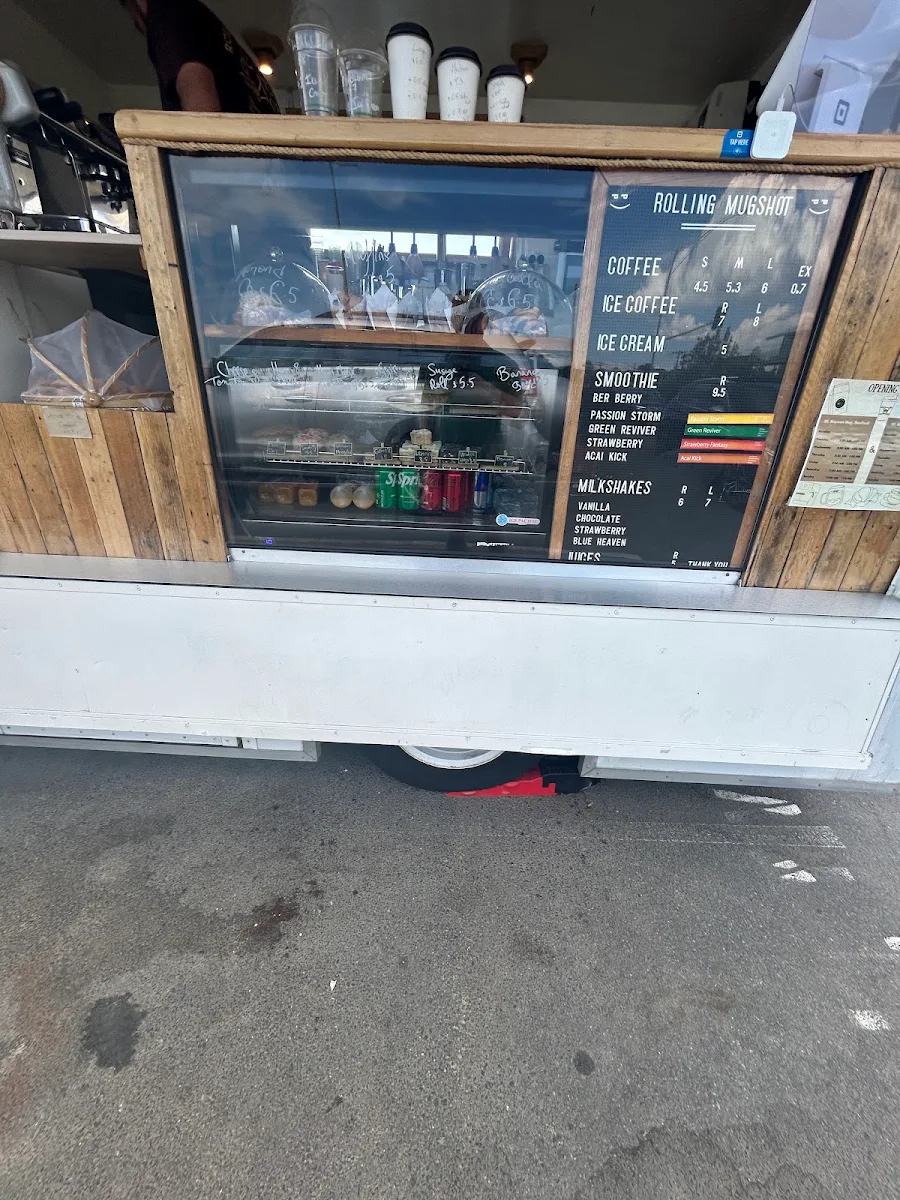 Menu, Rolling Mugshot