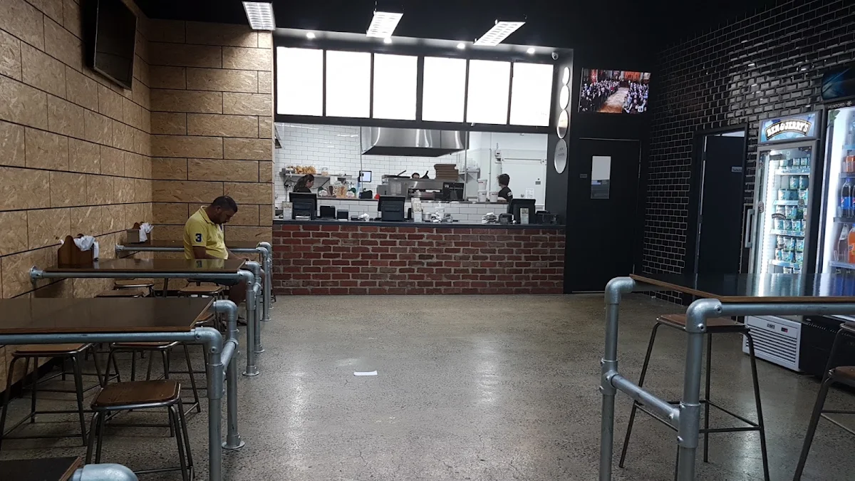 Vibe, Smokin Joe's Pizza & Grill Wollert